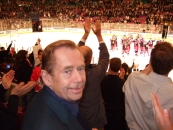 2006 - S Václavem Havlem na hokeji v Madison Square Garden